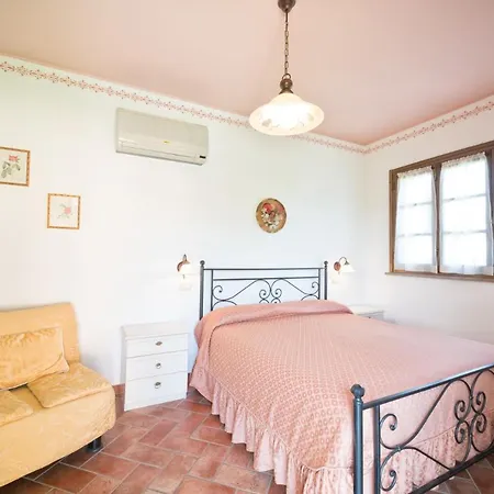Lucerna Del Prile Farm stay Castiglione della Pescaia